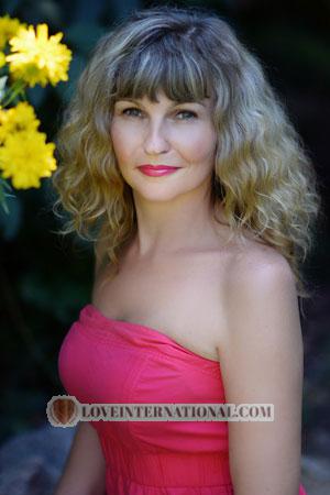 182051 - Yuliya Age: 45 - Ukraine