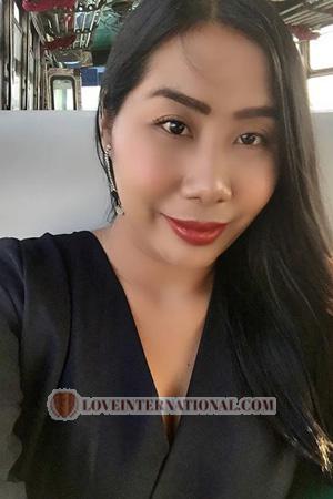 191477 - Khwanyuen Age: 39 - Thailand