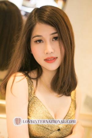 215177 - Novia Age: 31 - China