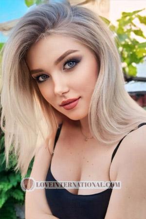 215981 - Anna Age: 21 - Ukraine