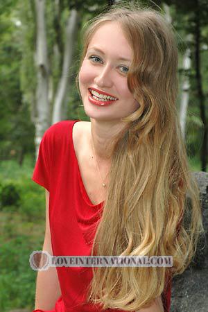 73018 - Julia Age: 27 - Ukraine