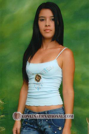 81557 - Angela Age: 24 - Colombia