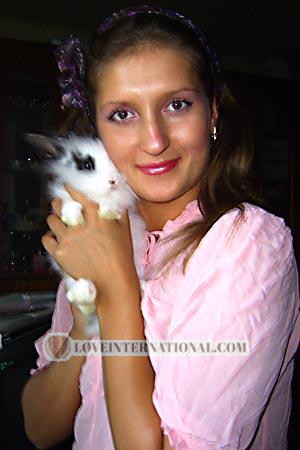 82054 - Anna Age: 25 - Ukraine