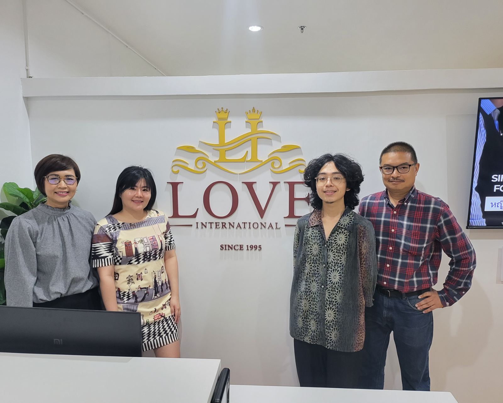 Careful - Executive Matchmaker Bangkok